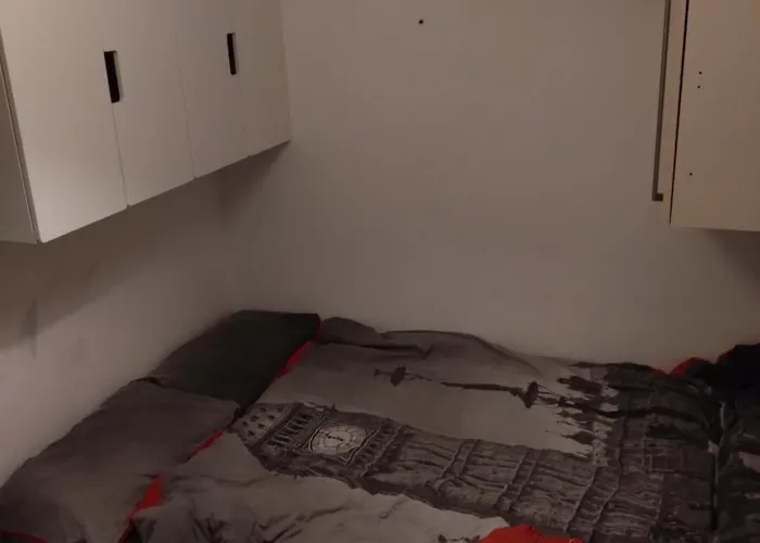 Room 4 In Central London
